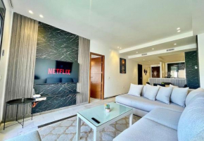 Sunny Beach Apartment - Terrace & Coastal Charm